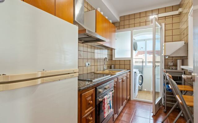 Picturesque Holiday Home in L'estartit With Swimming Pool