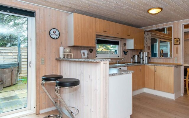 10 Person Holiday Home in Oksbol