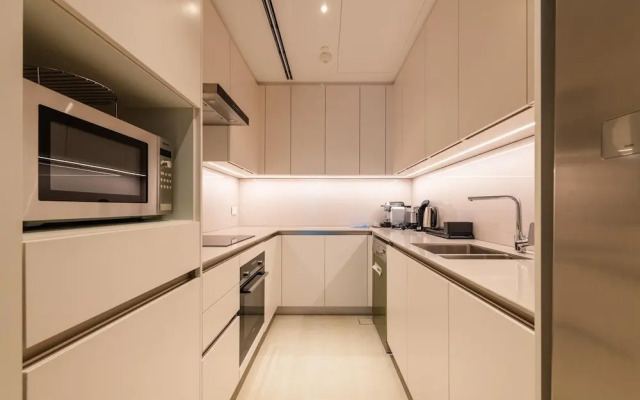 Luxury Marina View Apartment in Address JBR