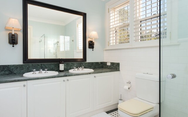 Vaucluse Manor H327