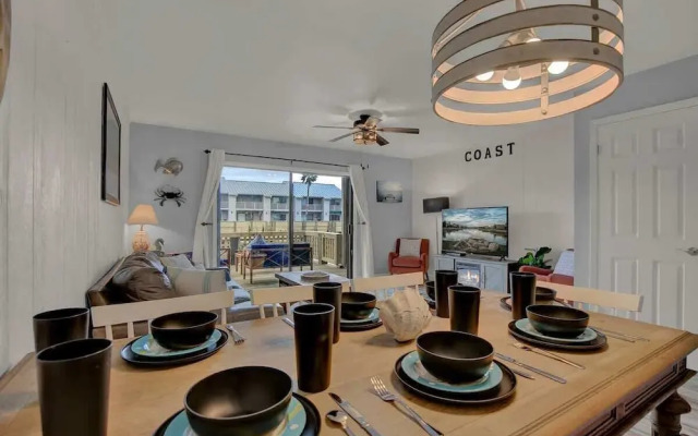 Fisherman Friend! - Coastal Condo - Views Await!