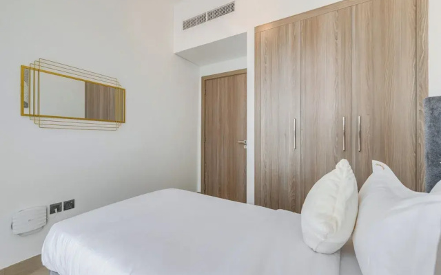 GLOBALSTAY. Azizi Riviera 40