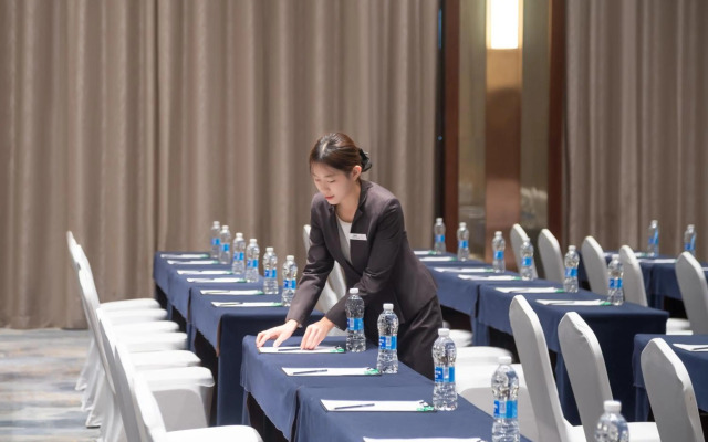 Crowne Plaza Zhuhai City Center by IHG