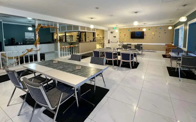 Canadas Best Value Inn and Suites Woodstock