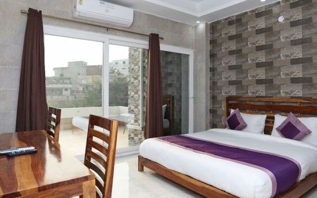 Hotel Golden Leaf By OYO Rooms