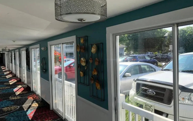 SeaCoast Inn