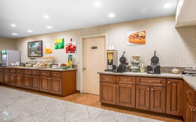 Quality Inn And Suites Walnut