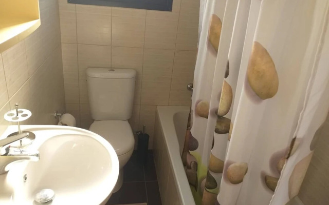 Marina Apartment 4