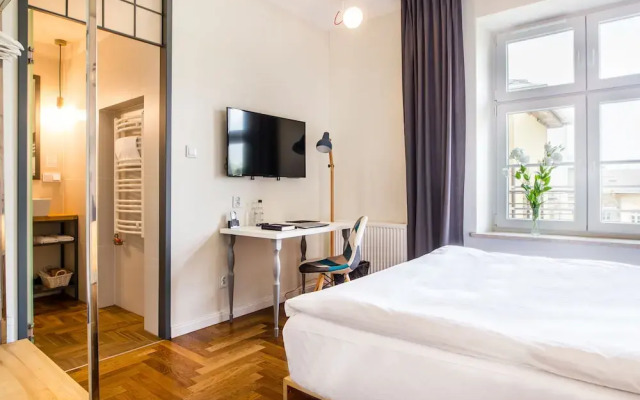 4 Walls by Novum House