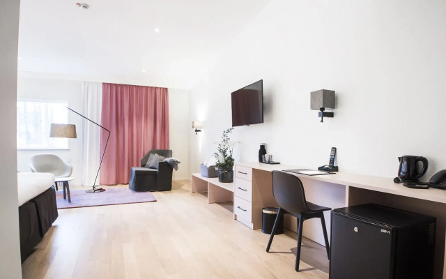RC Hotel Sports & Business