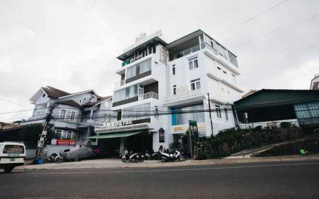 Minh Phu Hotel