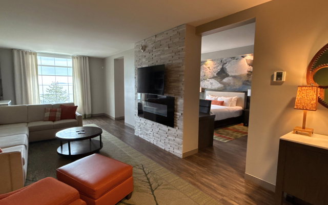 Hotel Indigo Traverse City by IHG