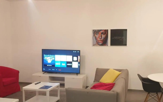 Superla Luxury Apartment (Breakbooking-Cy)