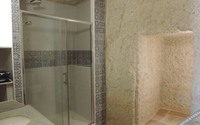 Gîtes troglodytes de la Rochère