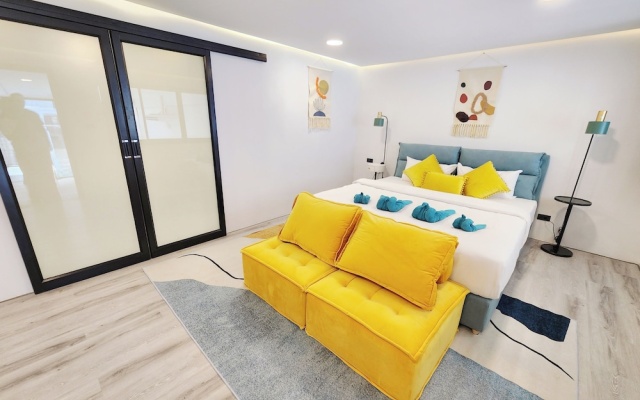Unique Pool Slide Access Townhouse
