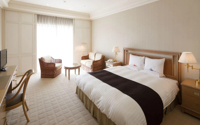 Okura Akademia Park Hotel