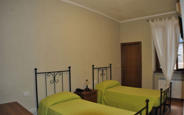 Hotel Fioriti
