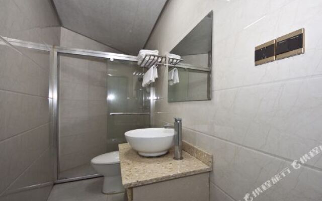 Huayou Hotel