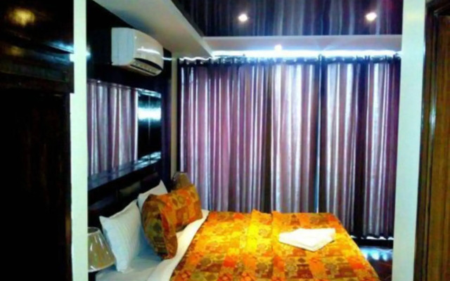 Bling Hotel International