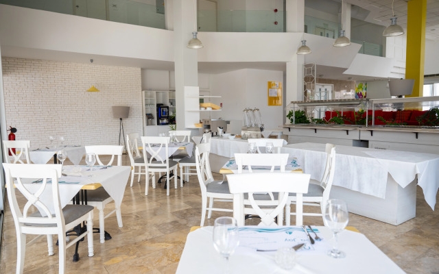 Napa Jay Hotel