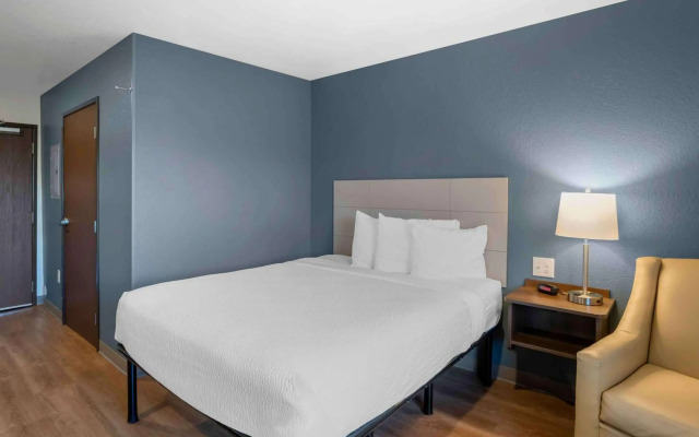 Extended Stay America Select Suites - Charlotte - Northlake