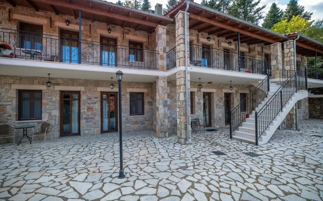 Oreades Suites