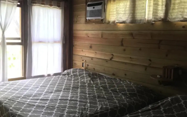 Roatan Bed & Breakfast Apartments