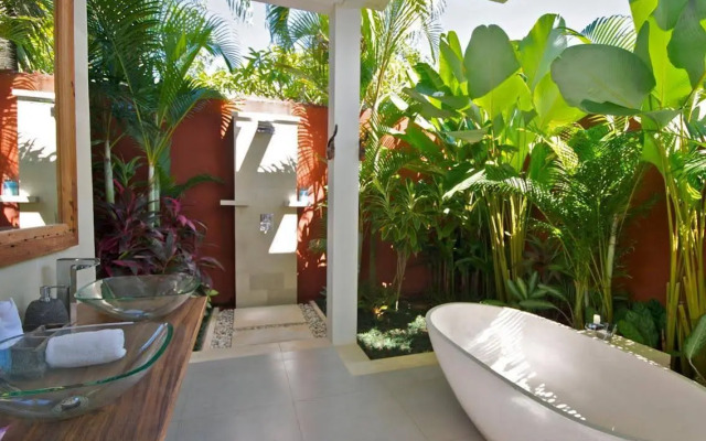 Pantai Indah Villas