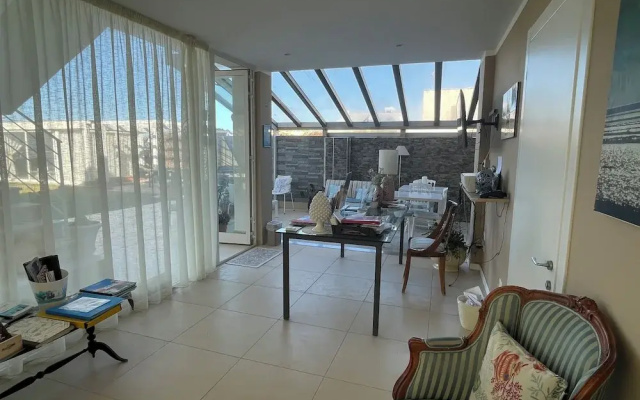 Room in B&B - Suitebeach bnb and Resort