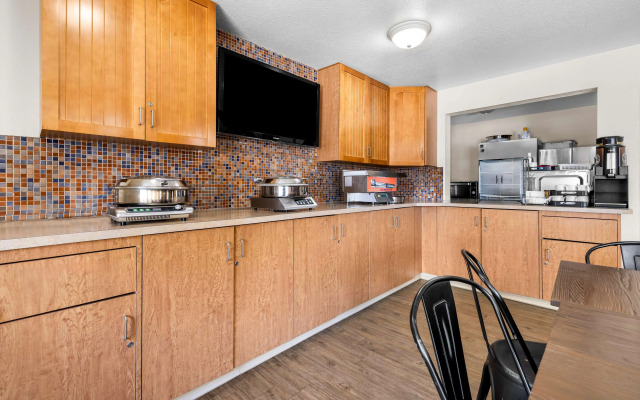 SureStay Plus Hotel by Best Western Drumheller