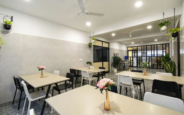 FabHotel Prime Cozy - Nr Yashoda Hospital, Hitech City