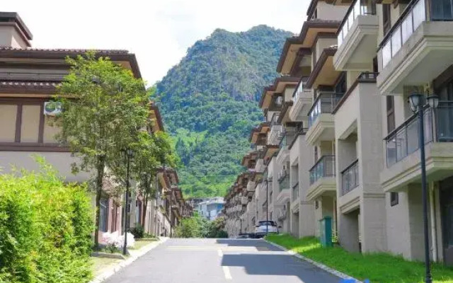 Sanying Cloud Water Mountain Spa Resort Villa