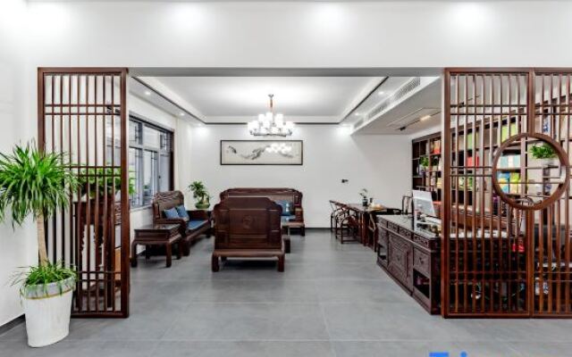 Xiantan Shiguang Homestay (Taohuatan Scenic Area)