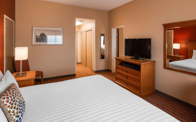 Best Western Plus The Inn at Horse Heaven