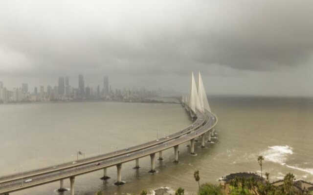 Taj Lands End