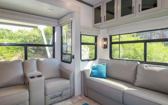 Tickeydoo, Tor Down Quarry