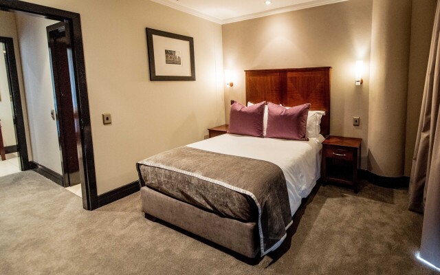 Raphael Penthouse Suites