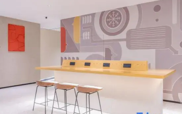 Home Inn Select (Beijing Mentougou  Shang'an Subway Station Branch)
