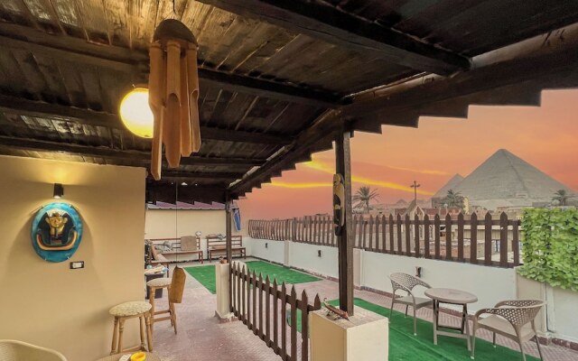 Osiris pyramids view inn
