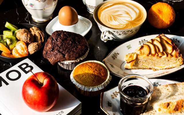 Mob Hotel Paris les Puces