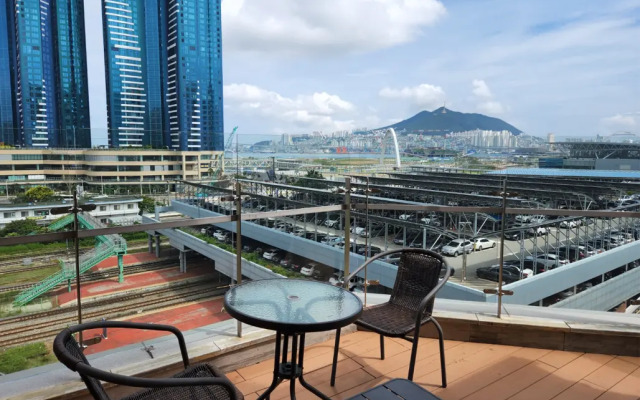 Hound Hotel Busan Station