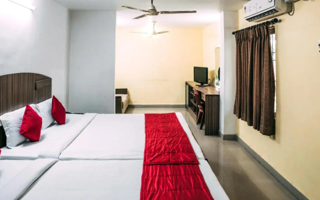 OYO 5229 Hotel Ayushman