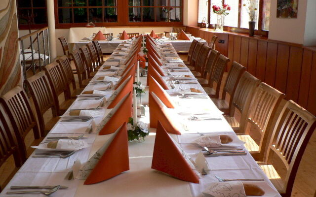 Sporthotel Hostivice Brve