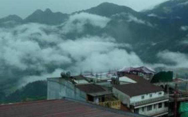 Sapa Mountain Hotel