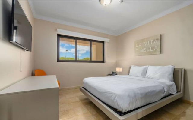 One Bedroom Ground Floor With a Pool View