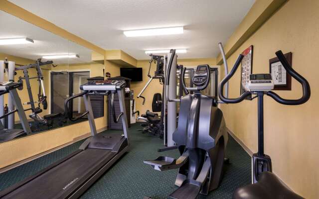 Quality Inn & Suites Syracuse Fairgrounds