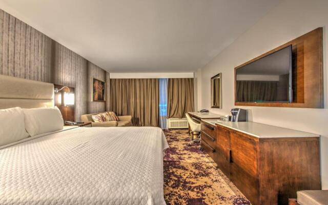 The Grand Tuscany Hotel