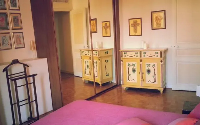 Gambetta, Comfort and Space in City Center