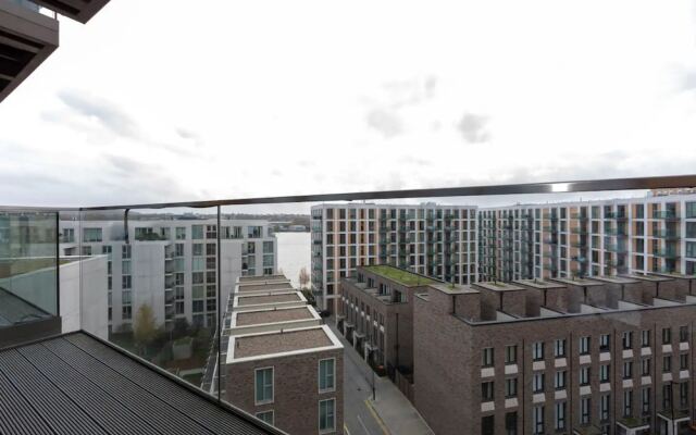 Bright and Modern 2 Bedroom Flat in Royal Wharf