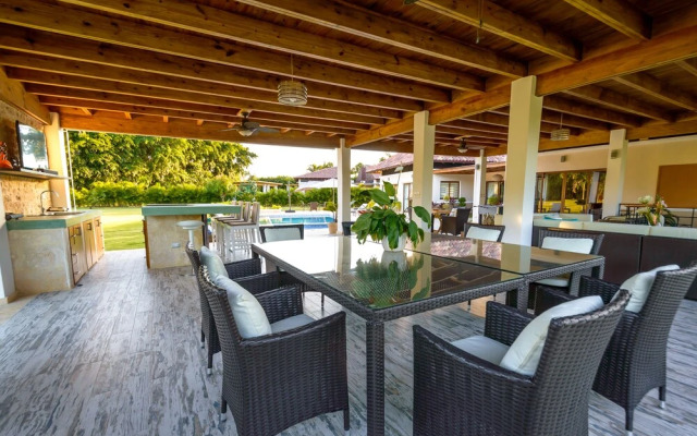 Luxurious 5-bdr villa at Casa de Campo